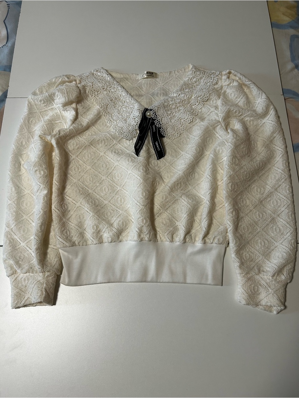 CHANEL Cream Lace-Collar Long Sleeve Pullover with Black Ribbon